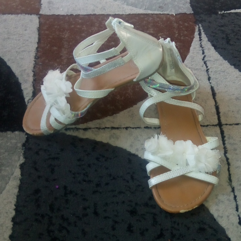 Girls sandals